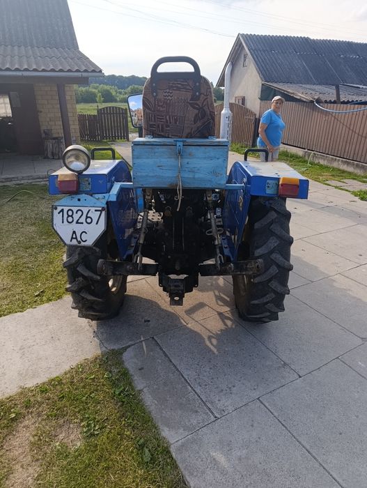 Трактор DONGFENG 244