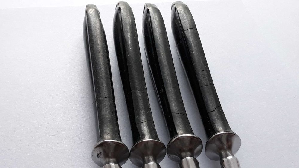 4 stare widelce, wz. BAKELIT