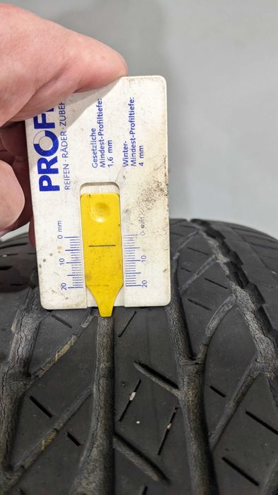 Всесезонні шини Bridgestone Dueler 225/65R17, 5-6 мм. 2016 р. 2 шт.
