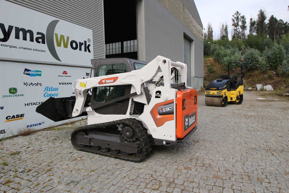 Mini Carregadora de rastos tração Bobcat T 590