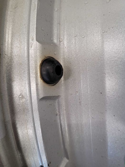 Felgi Aluminiowe peugeot 4 x 108 r 16 komplet