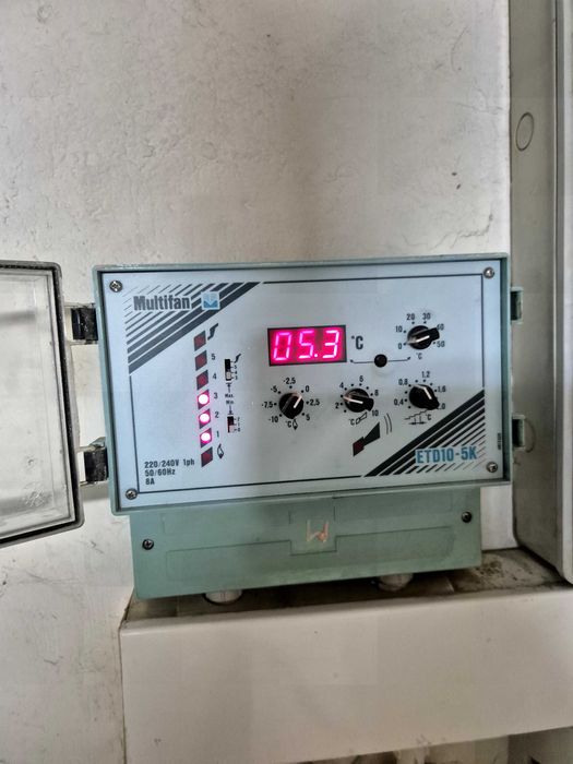 Sterowniki klimatu. Regulacja klimatem i wentylacją drób trzoda