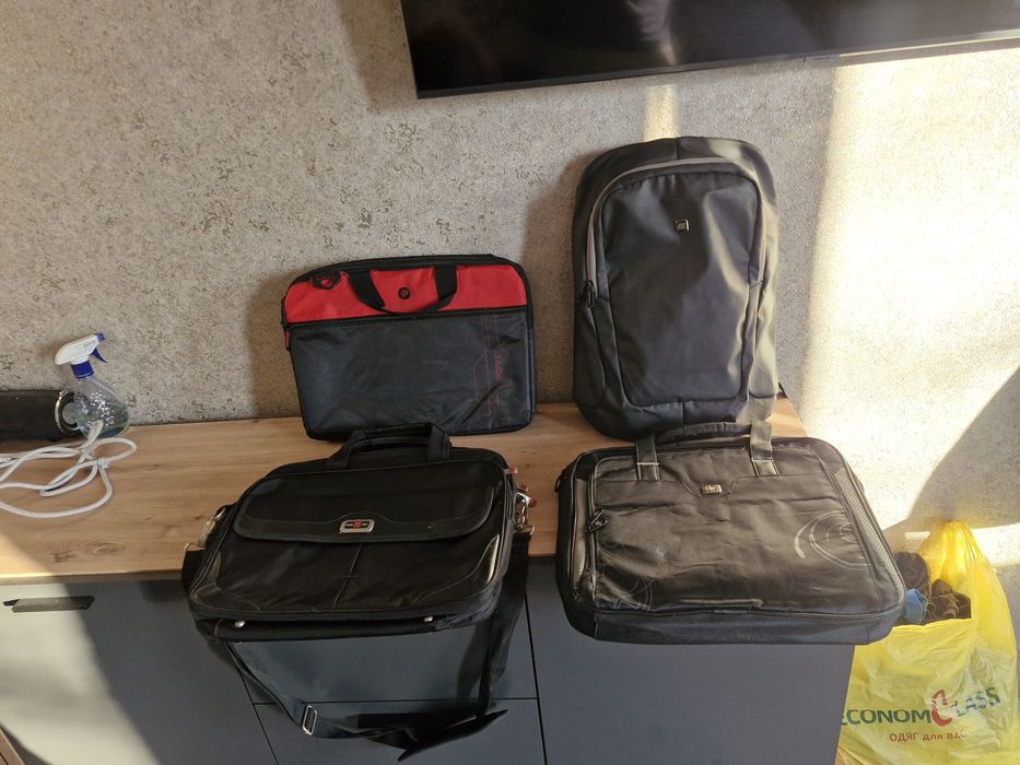 Продам сумки для ноутбуков 15.6 (5шт)