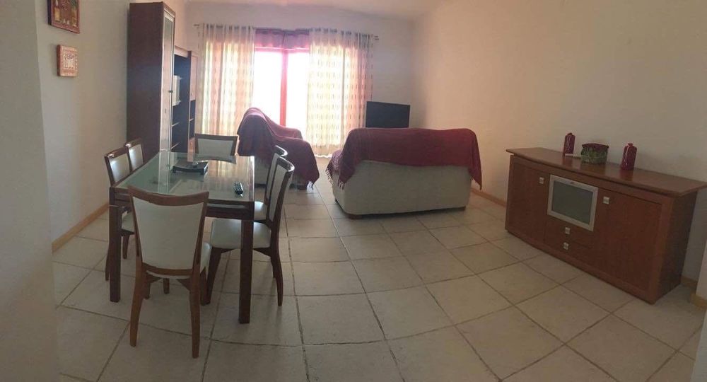 T2 Férias em Vilamoura. Condomínio privado com piscina.