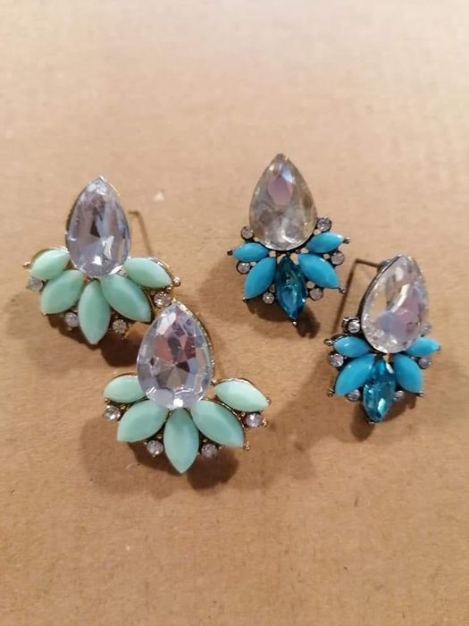 Brincos para fim de stock