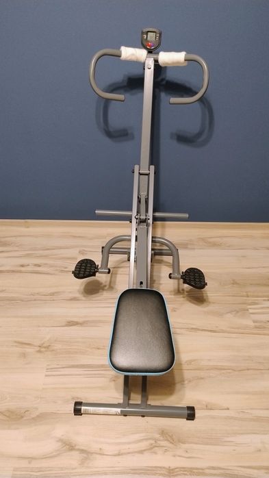 Przyrząd do ćwiczeń Sky Crunch HMS