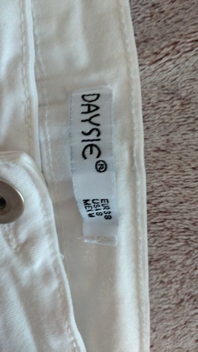 Biale spodnie skinny damskie rozm M