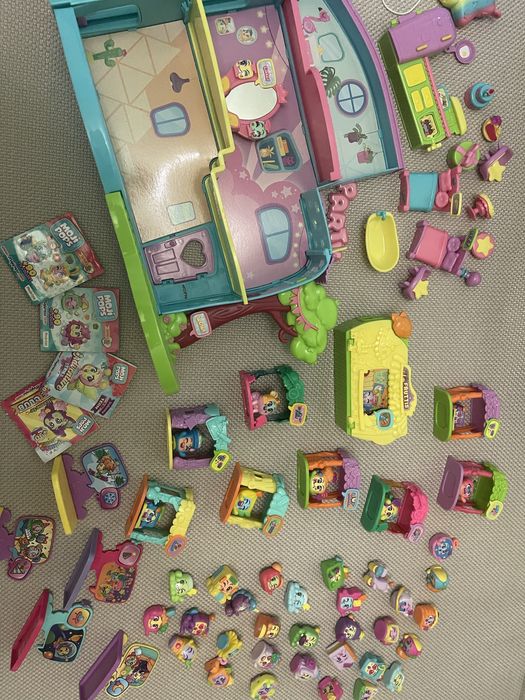 Ігровий набір Moji Pops, будиночок, купа різних Moji Pops, одним лотом