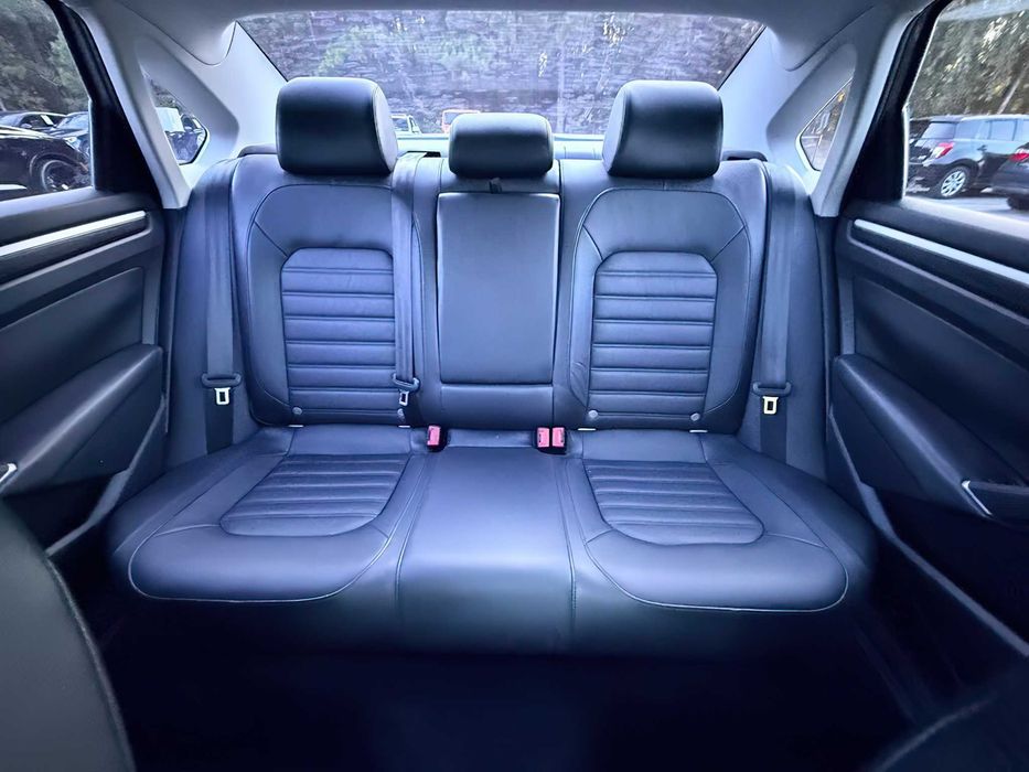 Volkswagen Passat      2016