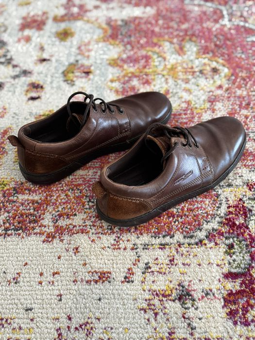 Sapatos em pele castanhos Camel Active 44