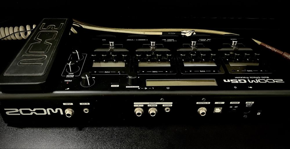 ZOOM G5n (pedal M.E.)