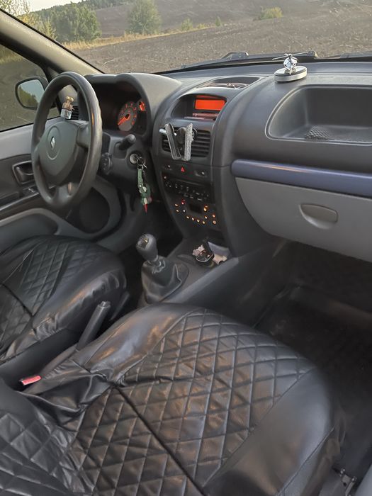 Продам машину Renault Symbol