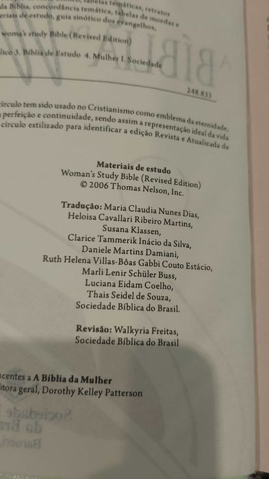 A Bíblia da Mulher - Leitura, Devocional, Estudo
