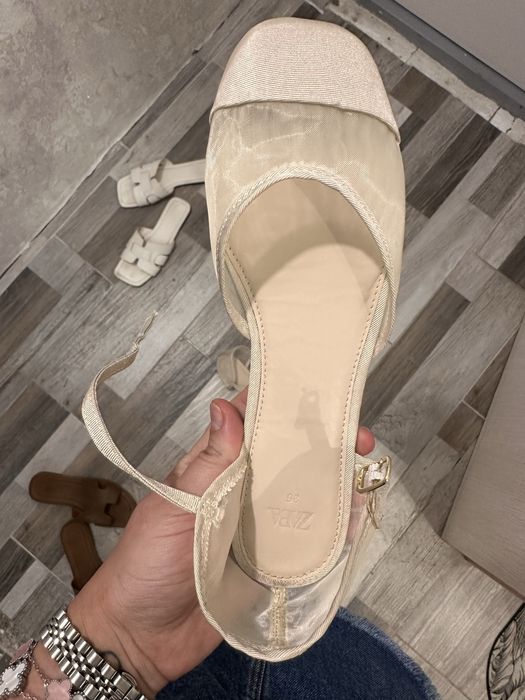 Балетки ZARA.
