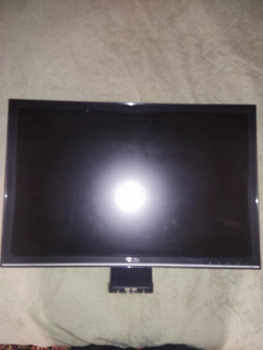 В продаже 2 монитора  Asus 22
