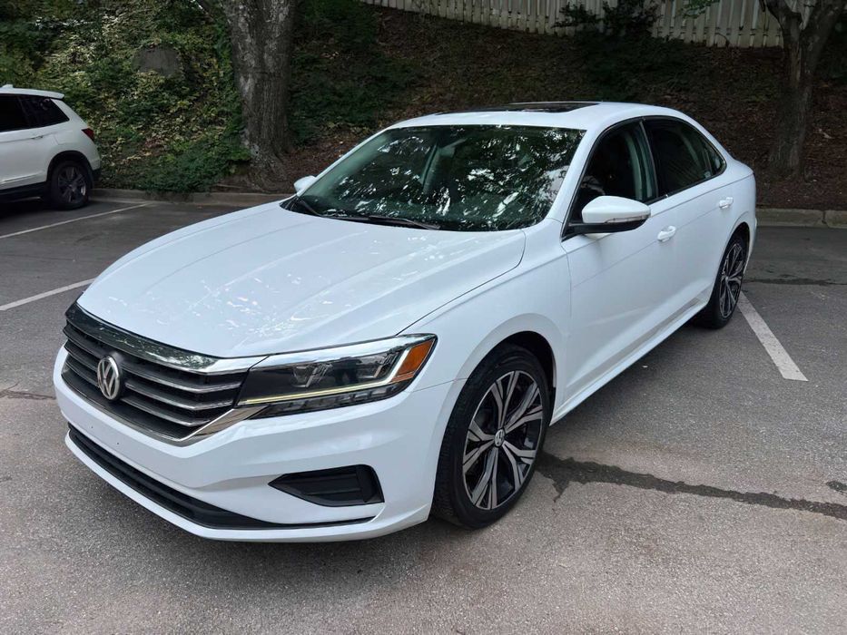Volkswagen Passat SE      2021