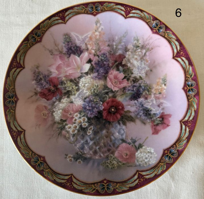 Вінтаж: колекція тарілок від Lena Liu