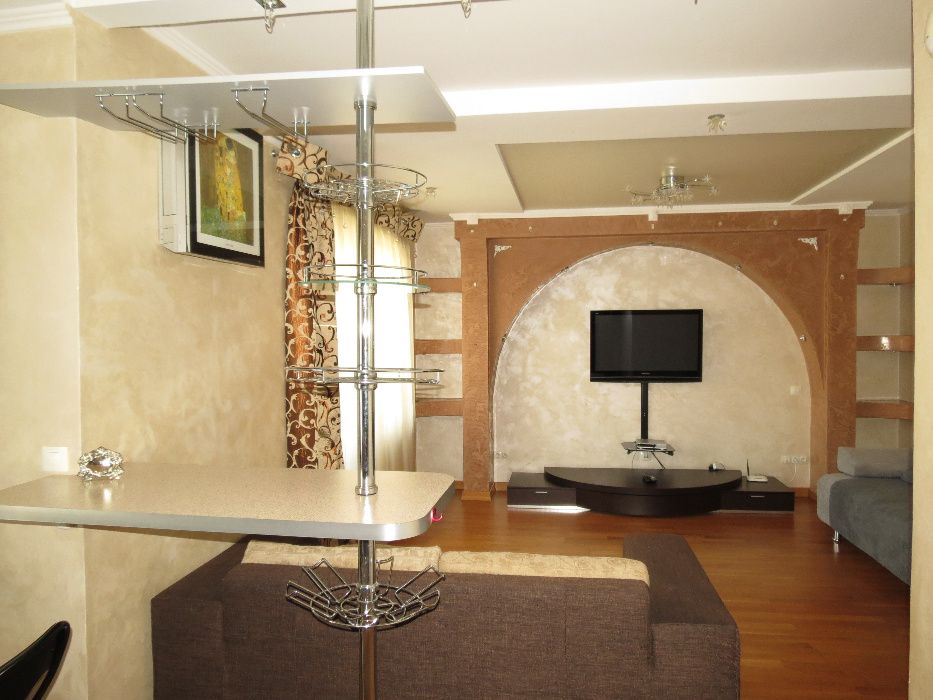 Квартира студия АВТОВОКЗАЛ БАЗИЛИК посуточно почасово кондиционер