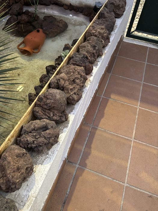 Rocha vulcanica varias