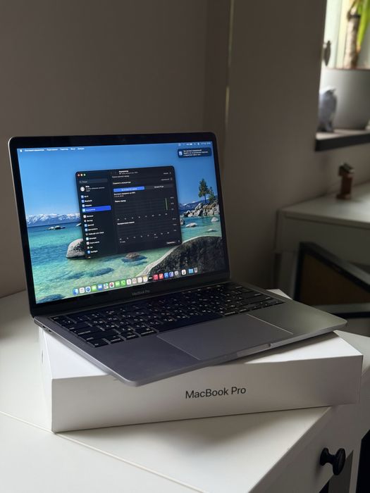 MacBook Pro 2020 , 16 gb, 512 gb