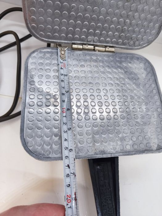 Советская электрическая вафельница ласунка электровафельница СССР