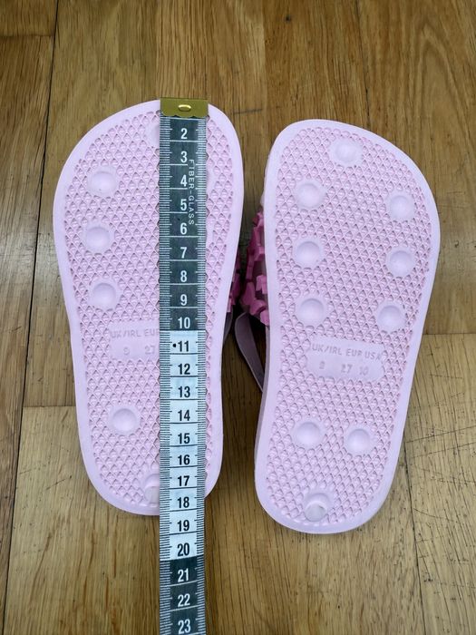 Дитячі шльопанці primark