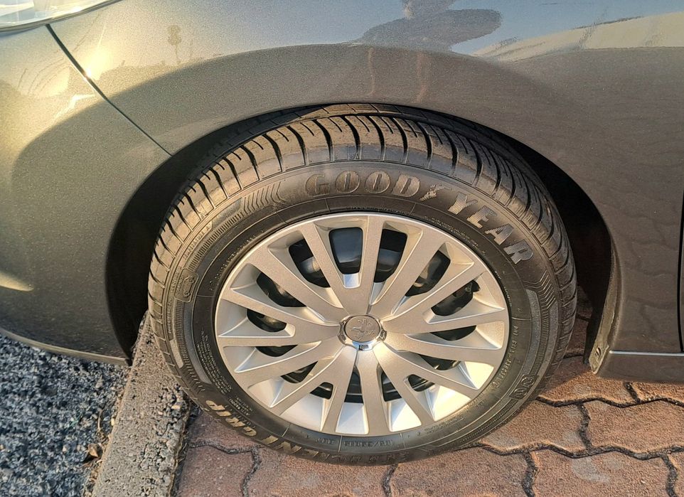 207 Gasolina 2010 35.000 kms!