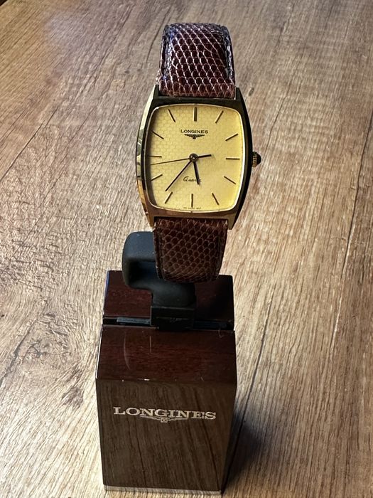 Longines Quartz z piękną tarczą tzn: "plaster miodu", 1980r