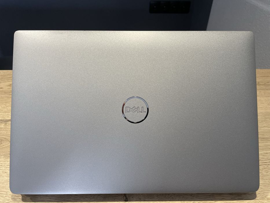 DELL 5420 / i5-1145G7  / 16GB RAM / Iris XE G7 / 500 SSD
