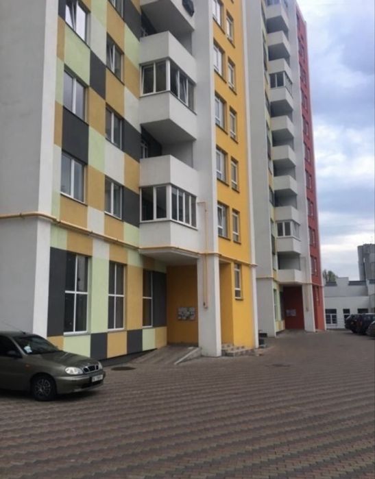 Оренда приміщення Скорини 44 8 м.кв 4.5м висота