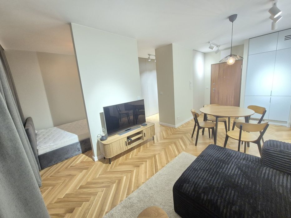 Стильна 2/х кім у Варшаві