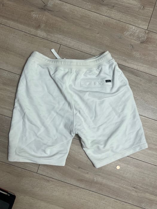 Шорты stone island S ОРИГИНАЛ