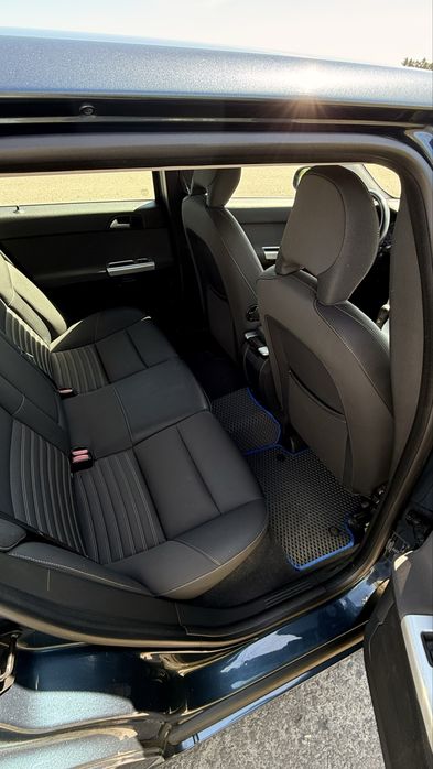 Продам VOLVO V50 2010-2011