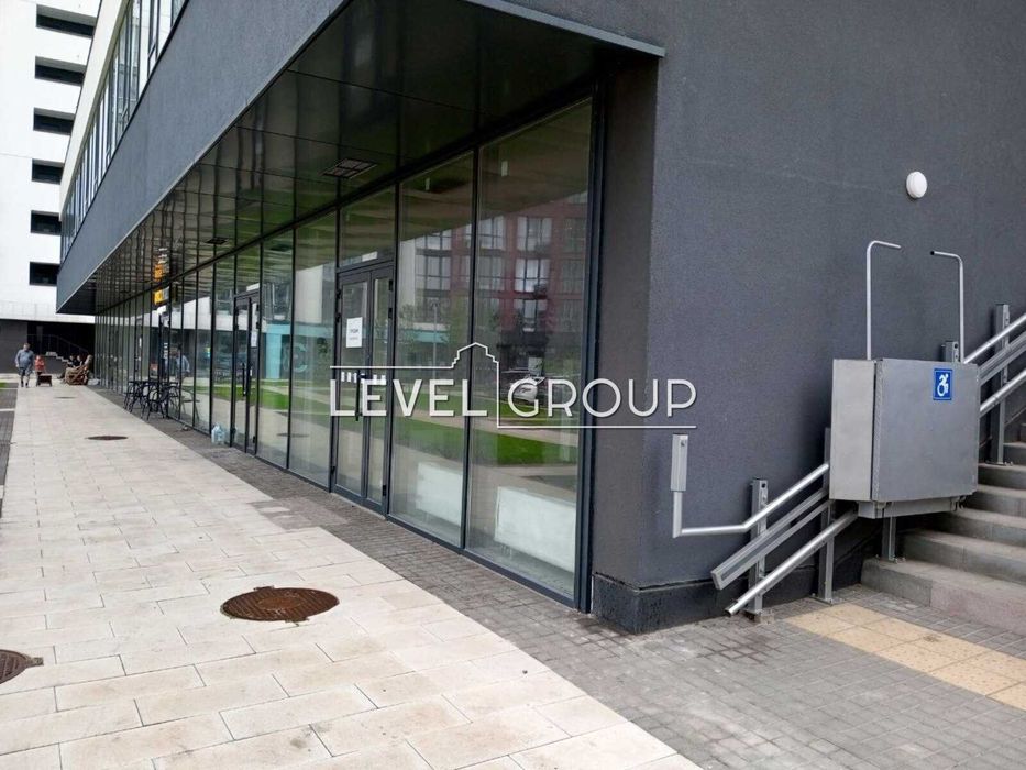 Продаж - Фасадне комерційне приміщення 51 м² у ЖК 'Диброва Парк'