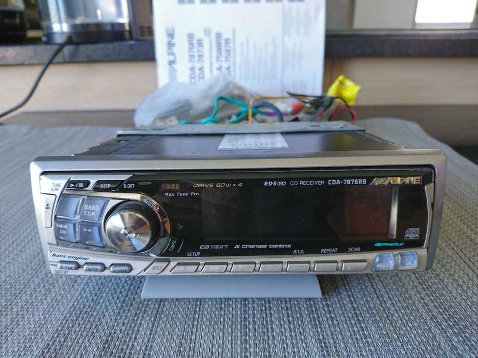 Auto Rádio CD Alpine CDA 7876RB V-Drive 60 * 4