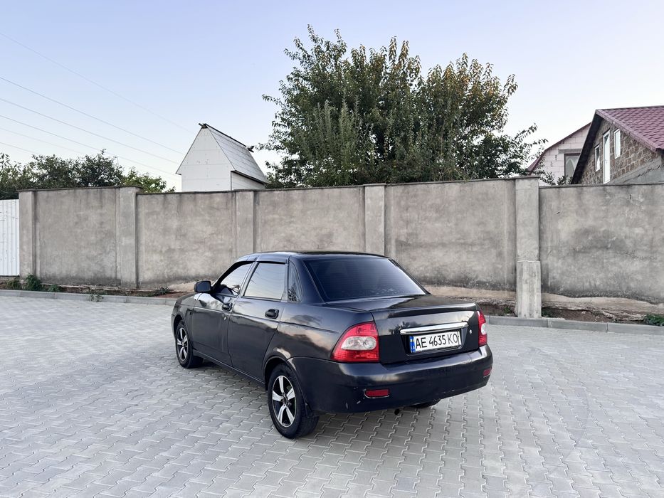 Продам приору ..