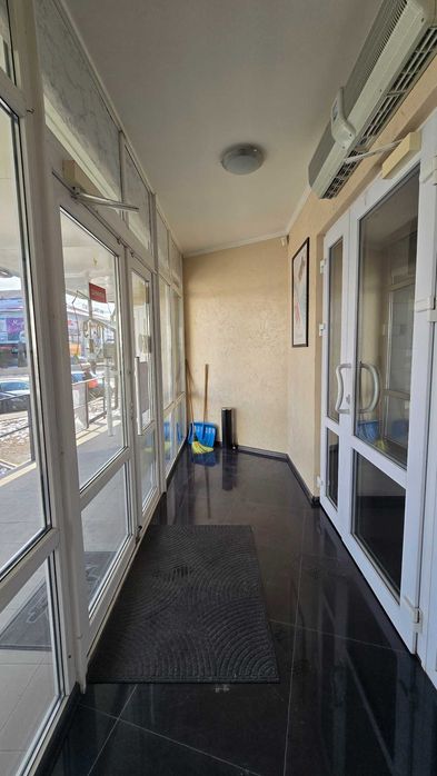 Продаж фасадного приміщення вул. Незалежності, р-н Масани