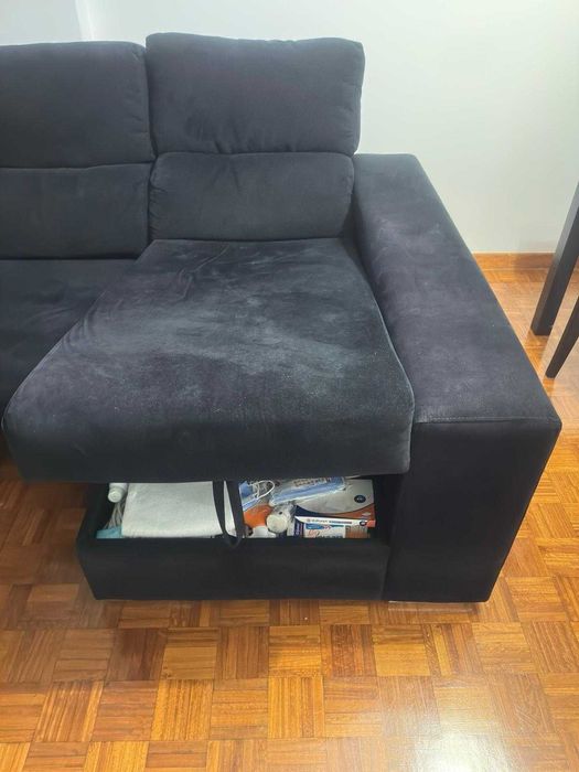Vende se sofá com Chaise.