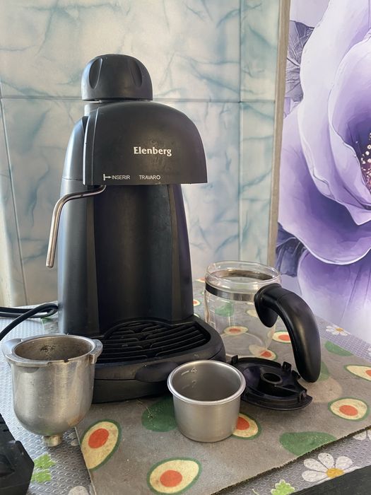 Рожкова кавомашина Elenberg CM 2024