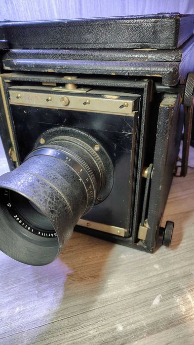 Stary aparat fotograficzny Mentor
