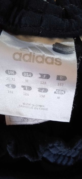 Spodnie dresowe chłopięce 152 Adidas