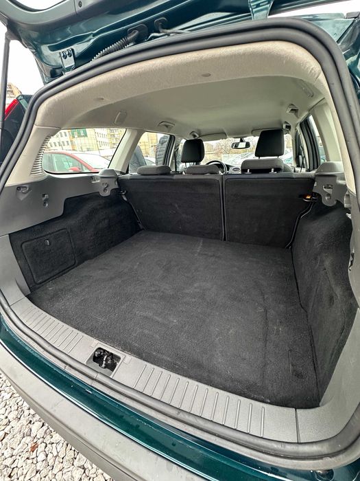 Продам Ford Focus  2005 рік можлива розстрочка,кредит,обмін!