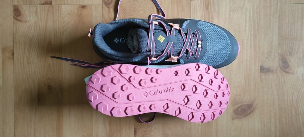 Świetne trekkingi Columbia Escape Pursuit  rozmar 41 wkładka 26cm.