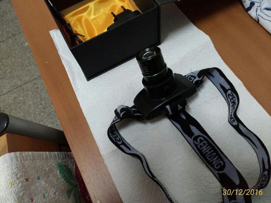 Lanterna led cree de 5w 1200lm para cabeça