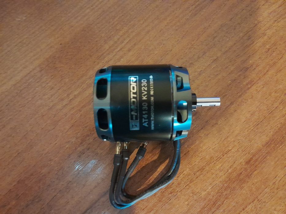Електродвигун T-Motor AT4130 230KV