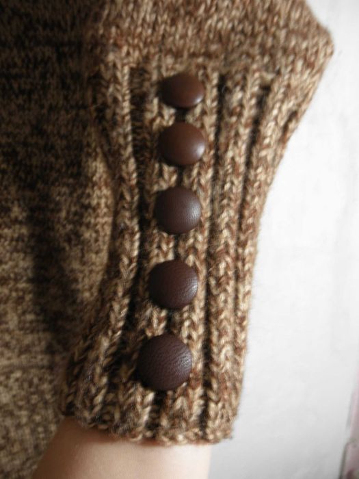 Свитер женский вязаный ручной работы. 46 размер