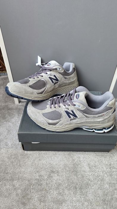 Buty New balance 2002r dark grey 45