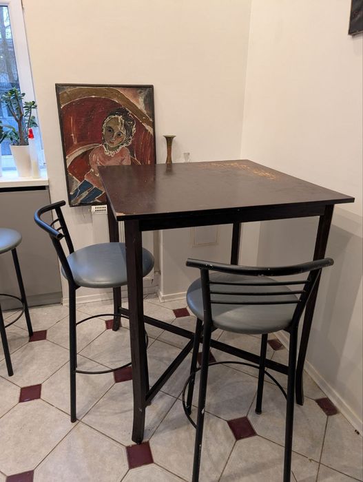 Барний стіл Ліга Нова