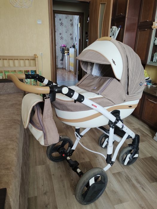 Продам коляску Adameх Vicco 2в1.