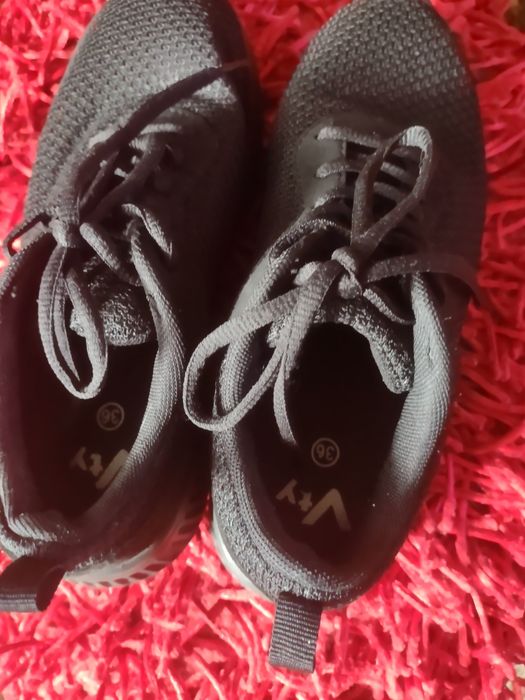 Super okazja! Buty  sportowe   Vty  Deichmann  rozm. 36